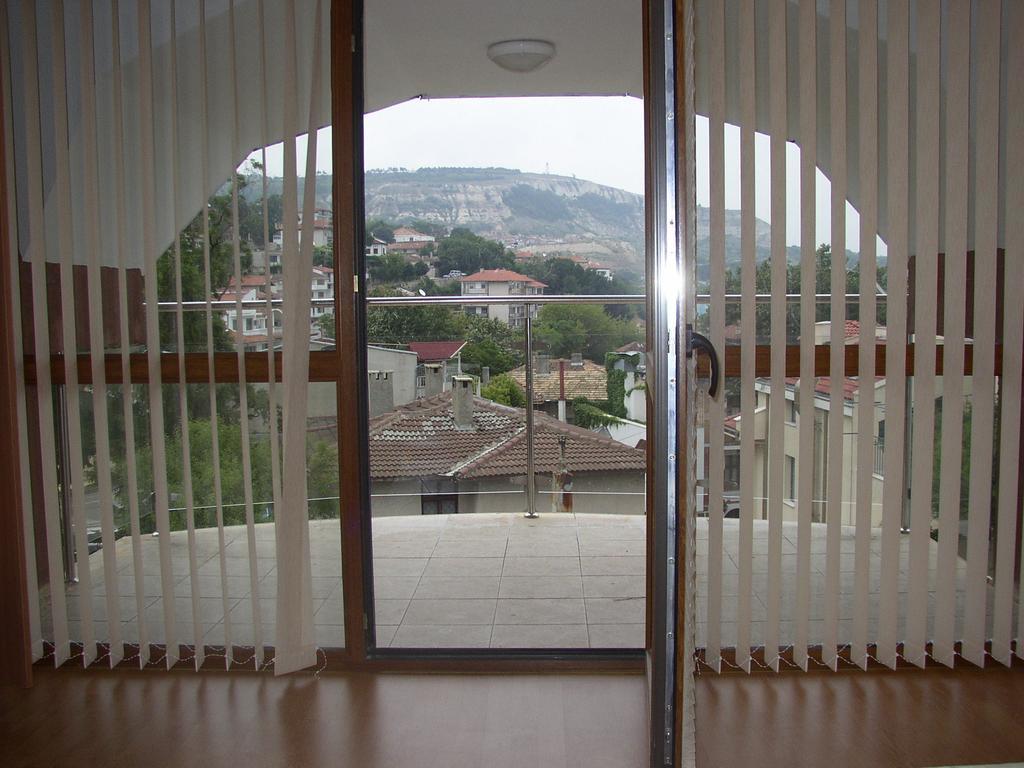 Balchik English House Bagian luar foto